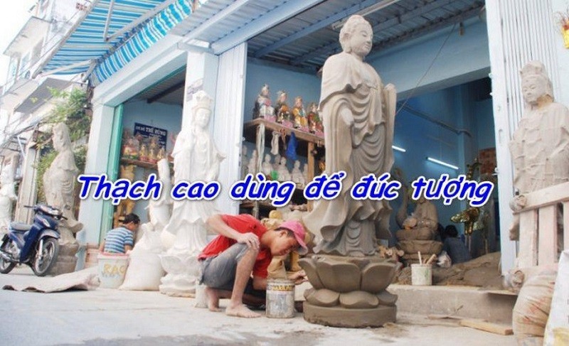 hop-chat-nao-cua-canxi-duoc-dung-de-duc-tuong-bo-bot-khi-gay-xuong-3-1733677008.jpg